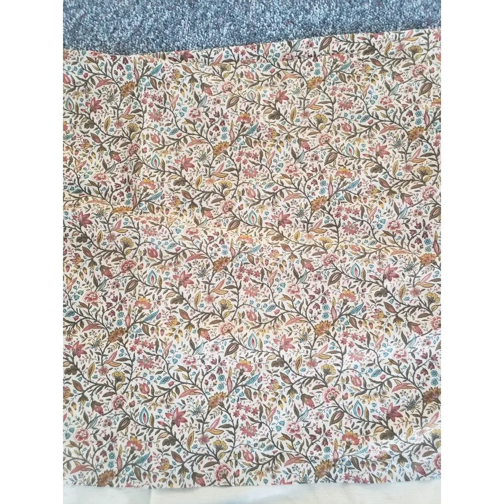 Vintage Twin Bedspread with‎ Matching Curtains